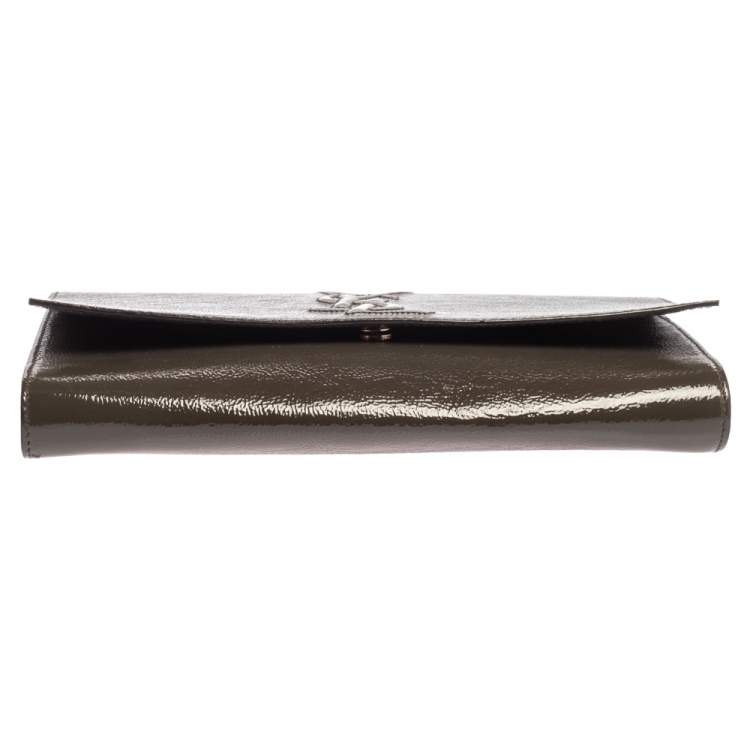 Pre Owned Yves Saint Laurent Khaki Patent Leather Belle De Jour Flap Clutch