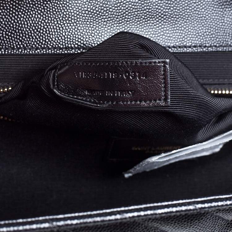 مملوكة مسبقًا Saint Laurent Black Chevron Quilted Leather Monogram Envelope Shoulder Bag