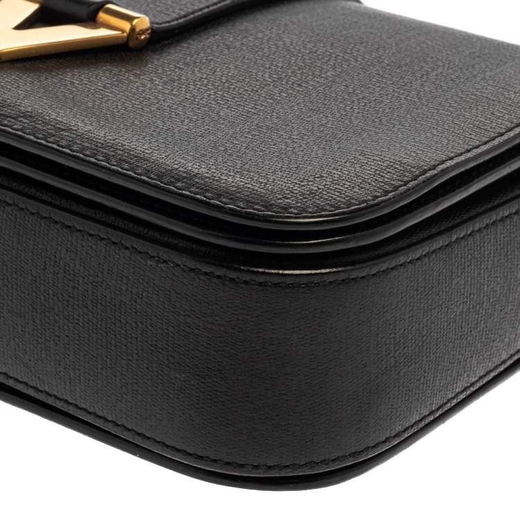 Pre Owned Yves Saint Laurent Black Leather Y-Ligne Flap Crossbody Bag