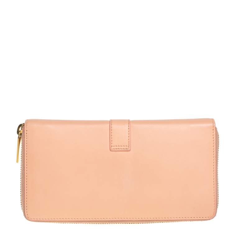 مملوكة مسبقًا Saint Laurent Peach Leather Y-Ligne Zip Around Wallet