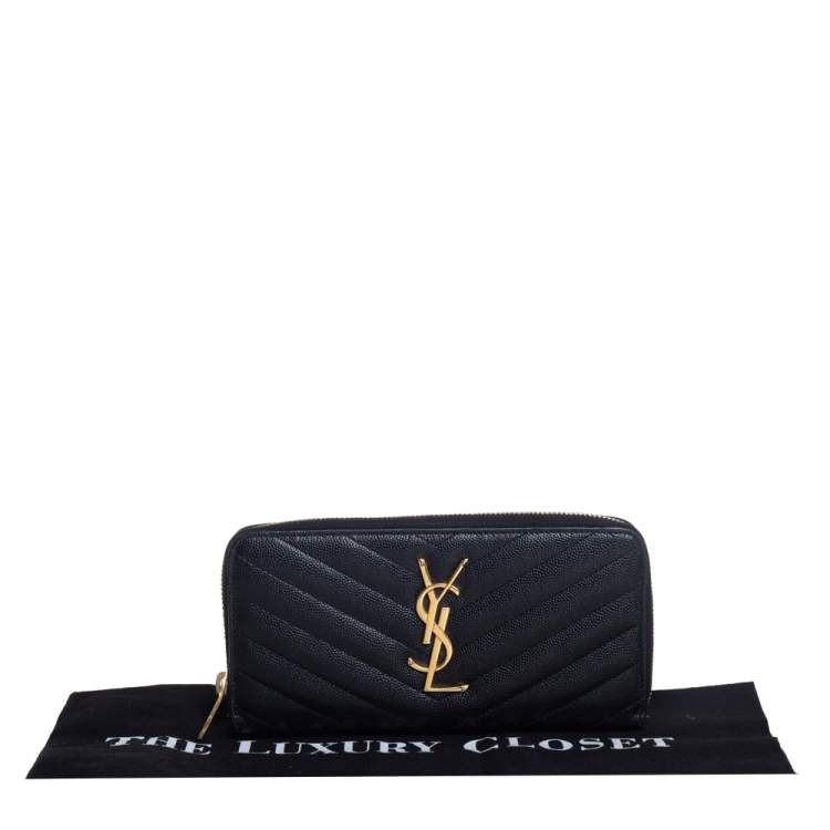 مملوكة مسبقًا Saint Laurent Black Matelassé Leather Monogram Zip Around Wallet