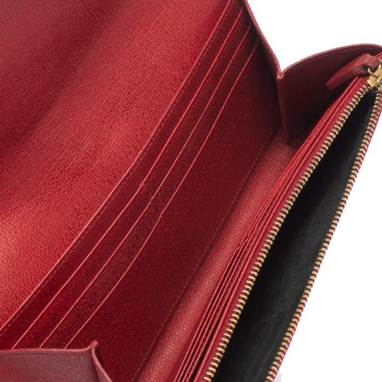 Pre Owned Saint Laurent Red Leather Y-Ligne Continental Wallet