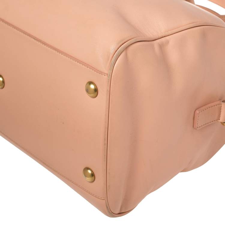 Pre Owned Saint Laurent Salmon Leather Classic Duffle 6 Bag