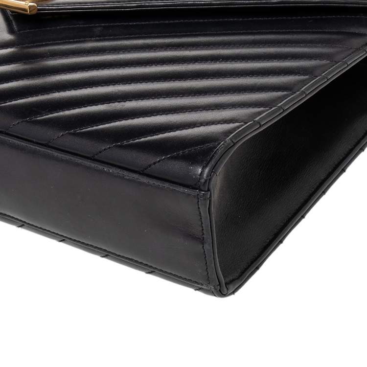 Pre Owned Saint Laurent Black Quilted Leather Envelope Shoulder Bag