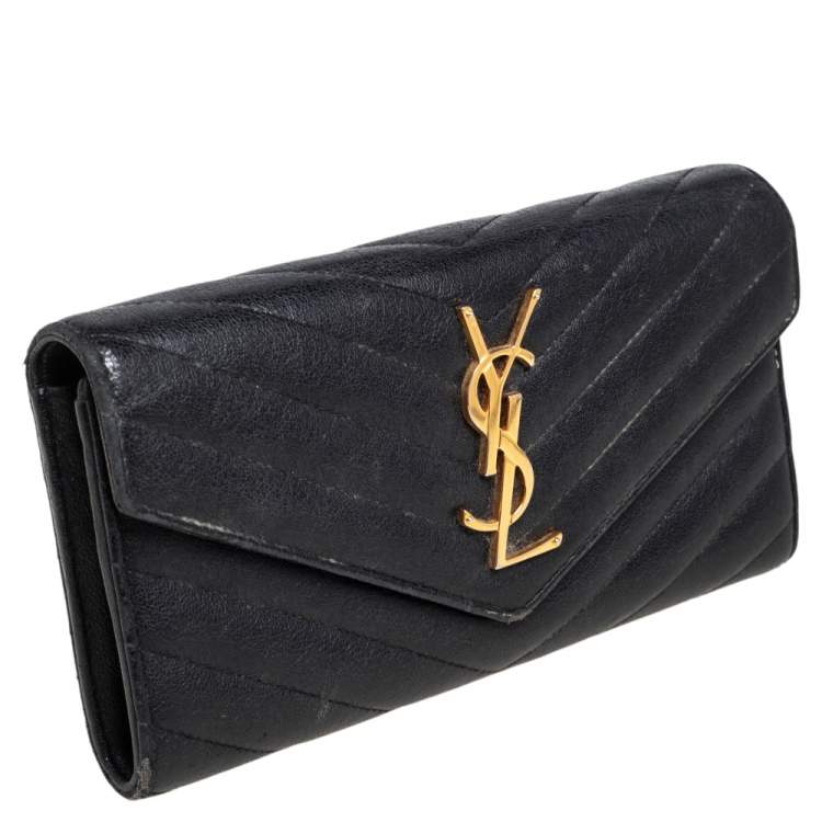 مملوكة مسبقًا Saint Laurent Black Chevron Leather Monogram Envelope Continental Wallet