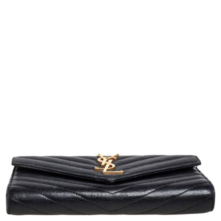 مملوكة مسبقًا Saint Laurent Black Chevron Leather Monogram Envelope Continental Wallet