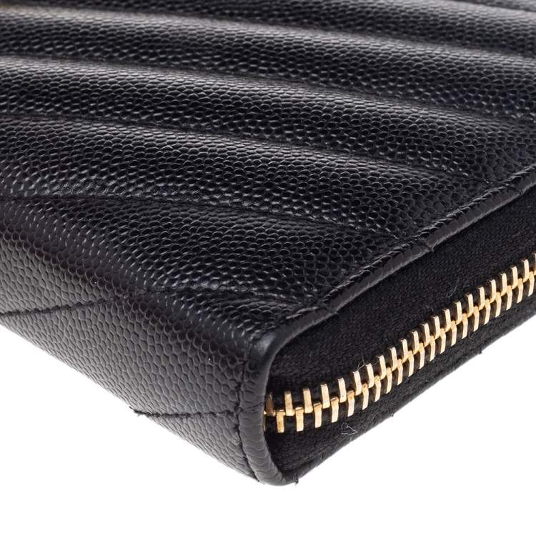مملوكة مسبقًا Saint Laurent Black Leather Monogram Zip Around Wallet
