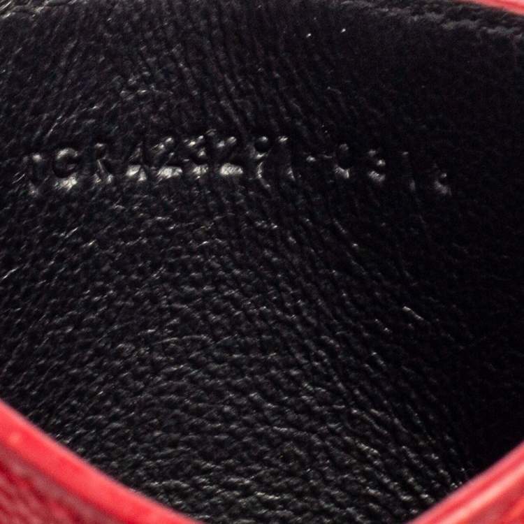 مملوكة مسبقًا Saint Laurent Red Matelassé Leather Monogram Card Holder