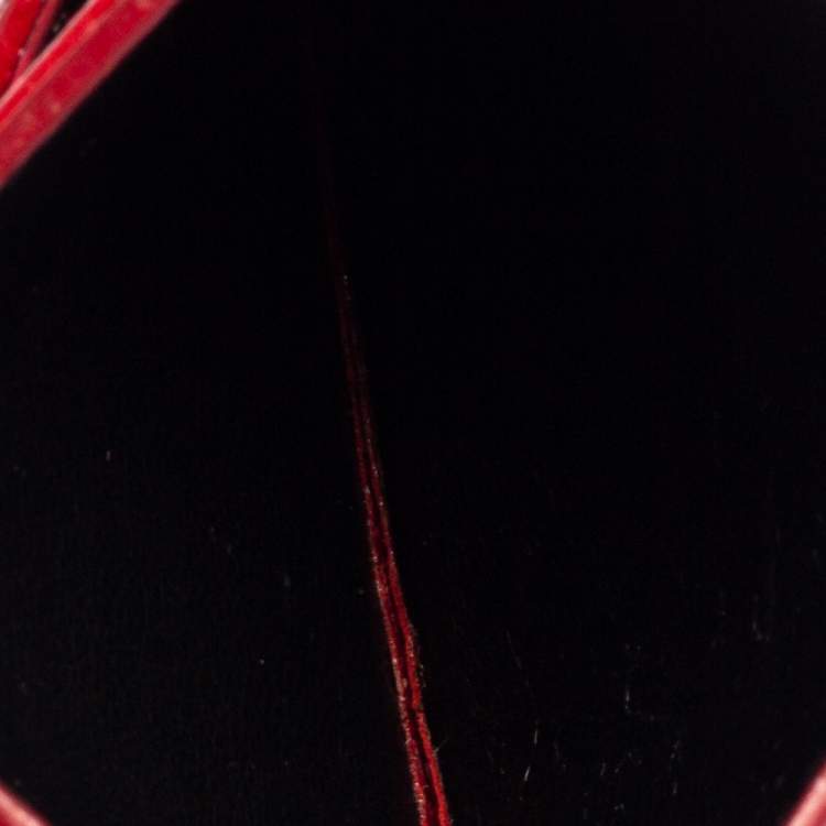 مملوكة مسبقًا Saint Laurent Red Matelassé Leather Monogram Card Holder