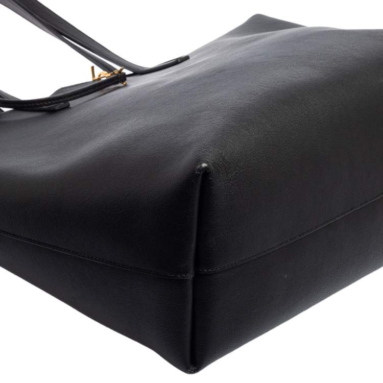 Pre Owned Saint Laurent Black Leather Shopper Tote