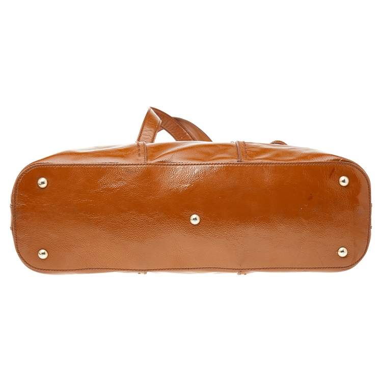مملوكة مسبقًا Saint Laurent Brown Patent Leather Muse Satchel