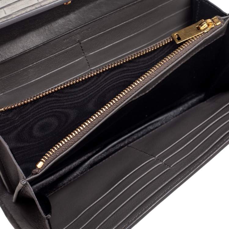 مملوكة مسبقًا Saint Laurent Grey Croc Embossed Leather Flap Wallet