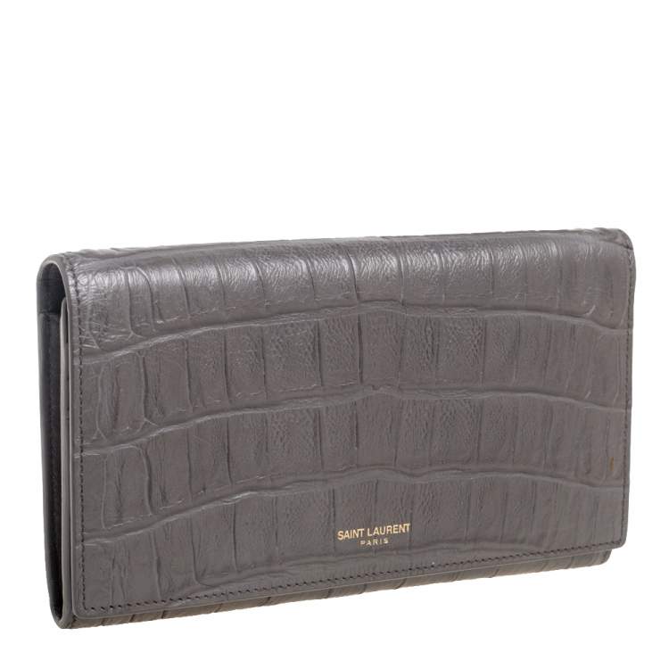 مملوكة مسبقًا Saint Laurent Grey Croc Embossed Leather Flap Wallet