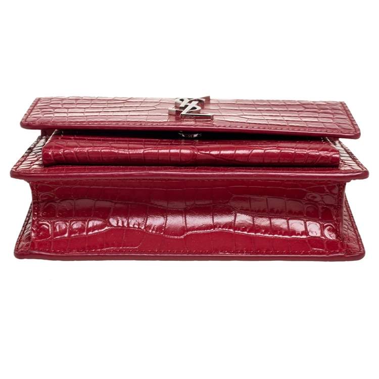 Pre Owned Saint Laurent Burgundy Croc Embossed Leather Medium Sunset Shoulder Bag
