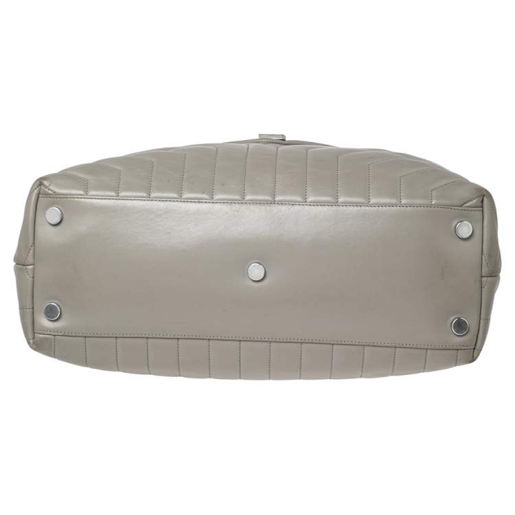 Pre Owned Saint Laurent Grey Matelassé Leather Large Loulou Shoulder Bag