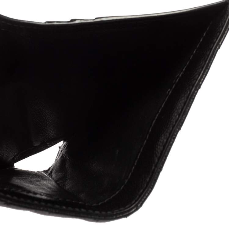 مملوكة مسبقًا Saint Laurent Black Matelassé Leather Flap Zip Compact Wallet