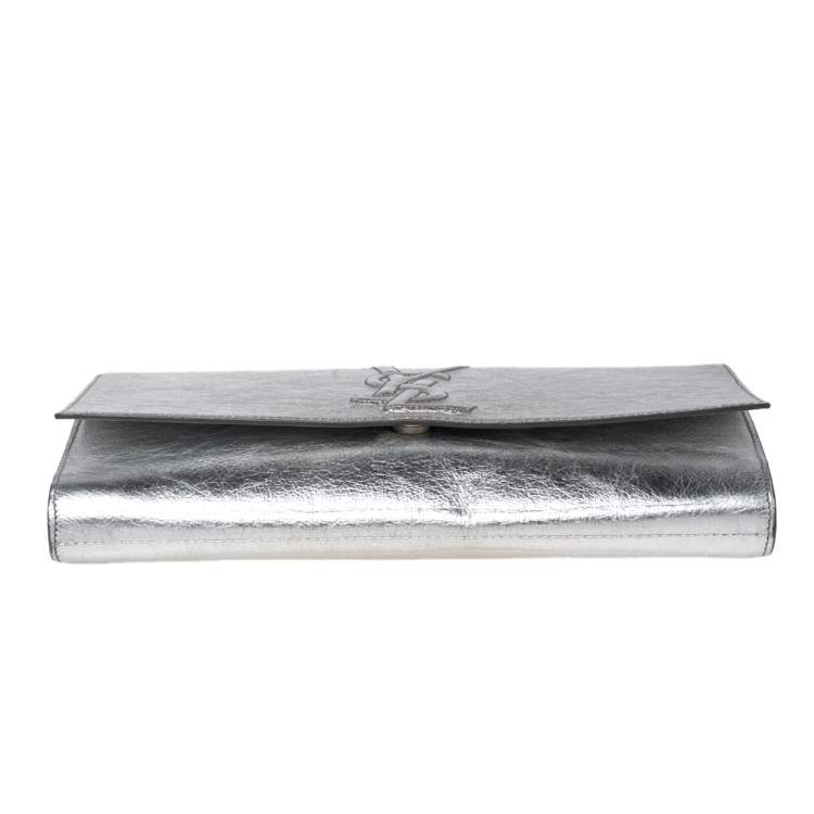 Pre Owned Yves Saint Laurent Metallic Sliver Leather Belle De Jour Flap Clutch