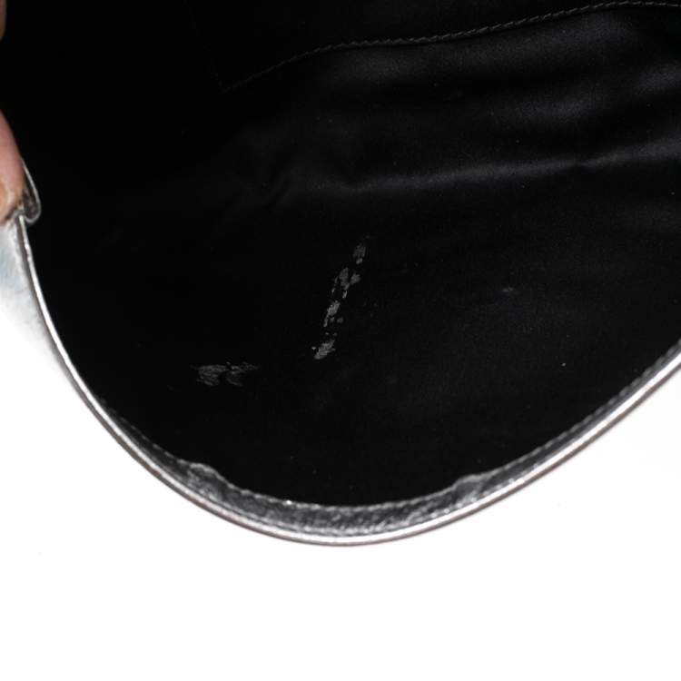 Pre Owned Yves Saint Laurent Metallic Sliver Leather Belle De Jour Flap Clutch