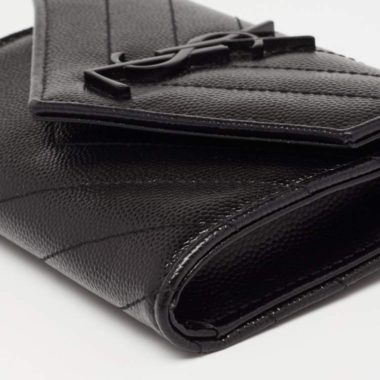 مملوكة مسبقًا Saint Laurent Black Leather Monogram Envelope Compact Wallet