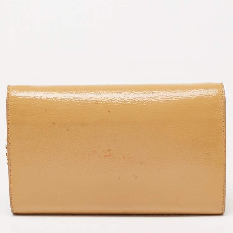 Pre Owned Saint Laurent Beige Patent Leather Belle De Jour Flap Clutch
