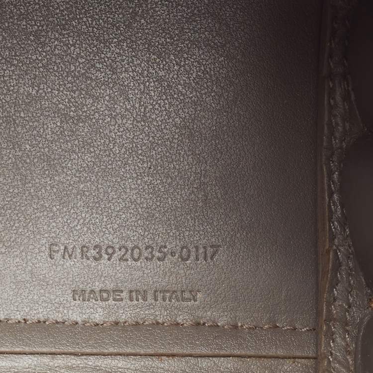Pre Owned Saint Laurent Grey Croc Embossed Leather Nano Classic Sac De Jour Tote