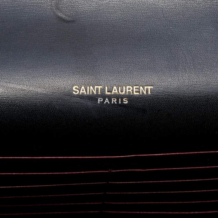 مملوكة مسبقًا Saint Laurent Black Leather Cassandra Wallet on Chain