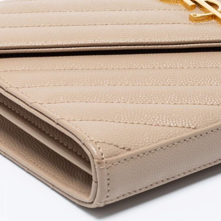 مملوكة مسبقًا Saint Laurent Beige Matelassé Leather Monogram Envelope Wallet on Chain