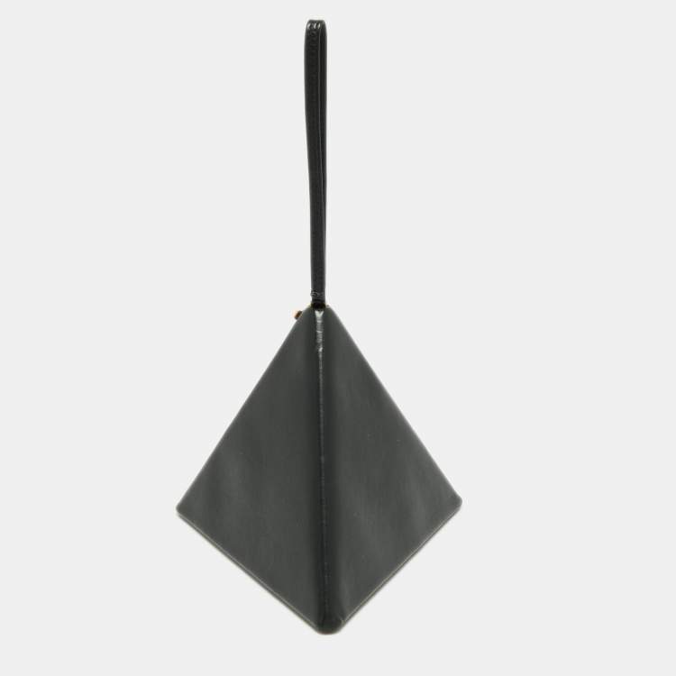 Pre Owned Saint Laurent Black Leather Pyramid Box Wristlet Clutch