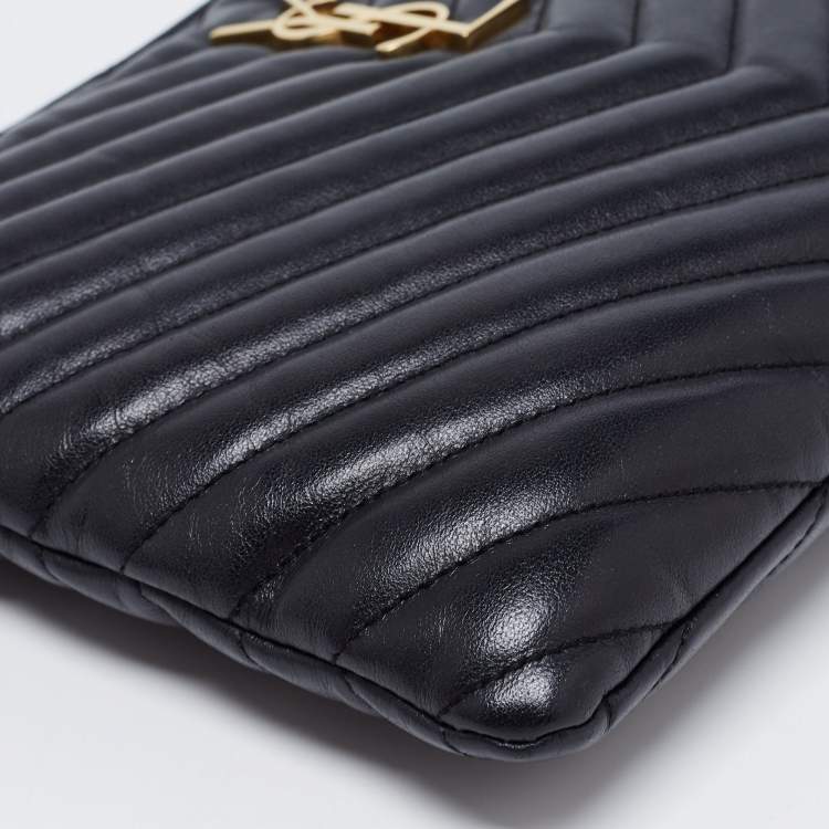 مملوكة مسبقًا Saint Laurent Black Quilted Leather Uptown Pouch
