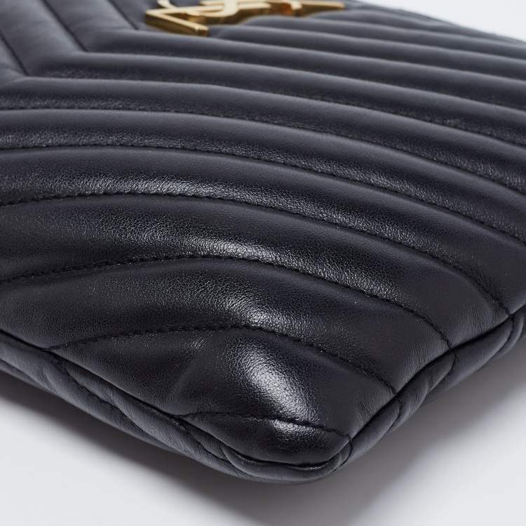 مملوكة مسبقًا Saint Laurent Black Quilted Leather Uptown Pouch