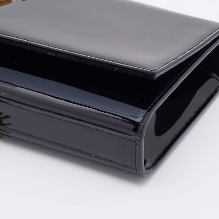 مملوكة مسبقًا Saint Laurent Black Patent Leather Kate Tassel Clutch