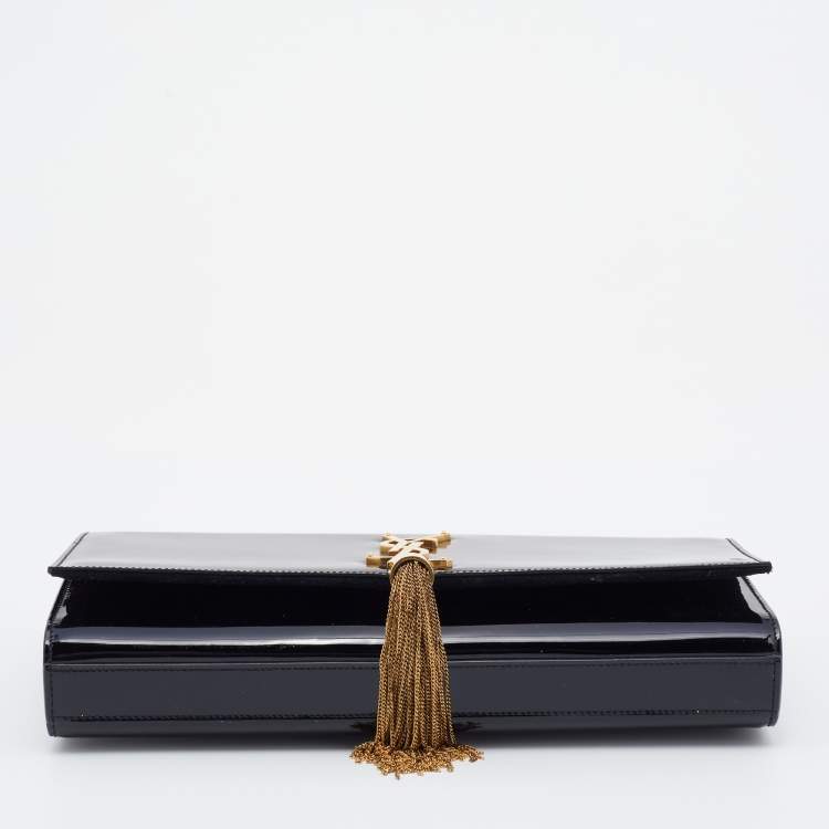 مملوكة مسبقًا Saint Laurent Black Patent Leather Kate Tassel Clutch