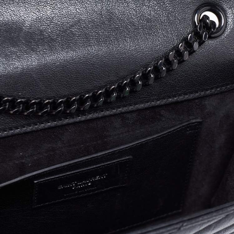 Pre Owned Saint Laurent Black Matelassé Leather Betty Shoulder Bag