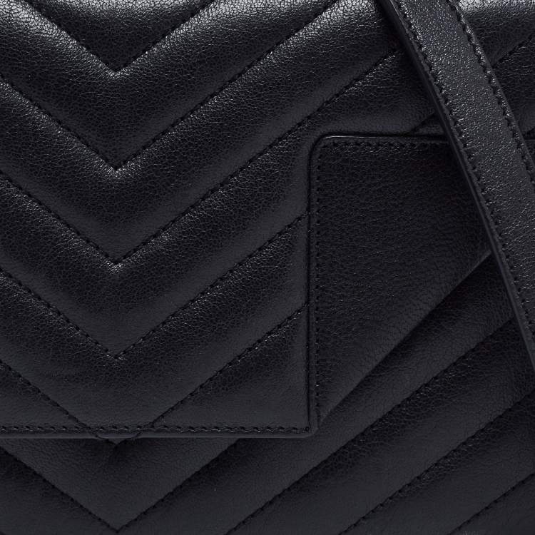 Pre Owned Saint Laurent Black Matelassé Leather Betty Shoulder Bag
