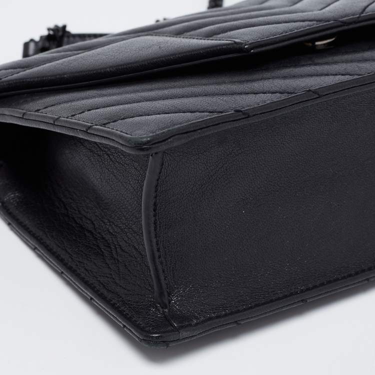 Pre Owned Saint Laurent Black Matelassé Leather Betty Shoulder Bag