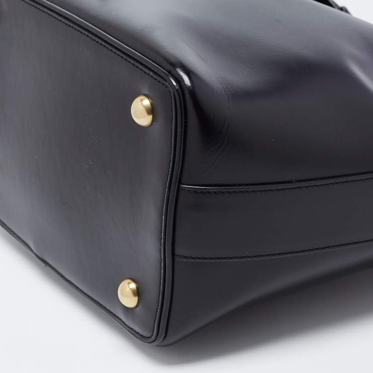 Pre Owned Saint Laurent Black Leather Emmanuelle Bucket Bag