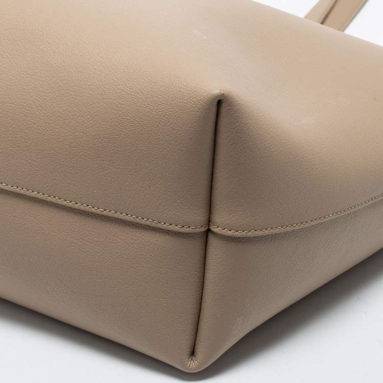 Pre Owned Saint Laurent Beige Leather East West Shopping Tote