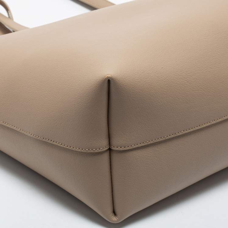 Pre Owned Saint Laurent Beige Leather East West Shopping Tote