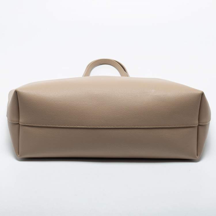 Pre Owned Saint Laurent Beige Leather East West Shopping Tote