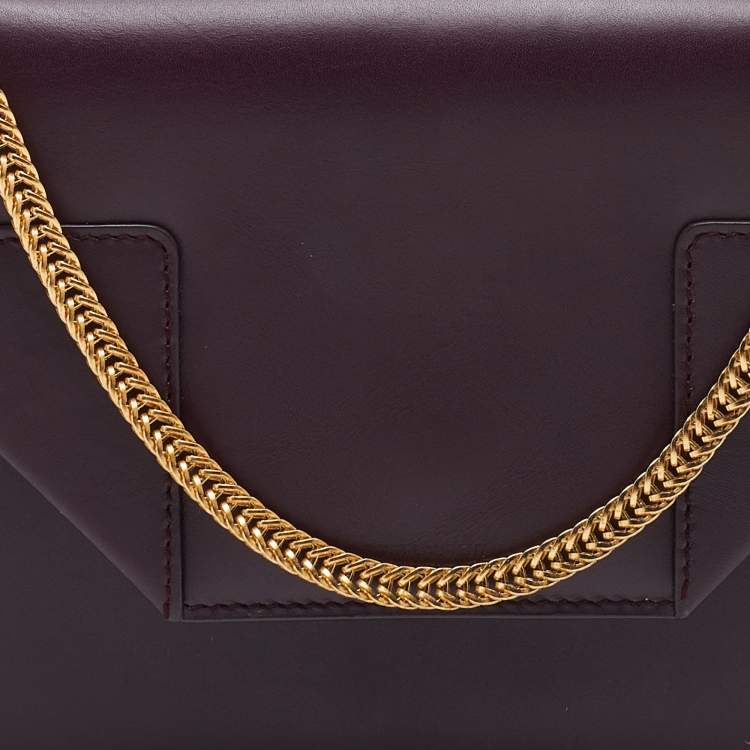 Pre Owned Saint Laurent Burgundy Leather Betty Chain Shoulder Bag