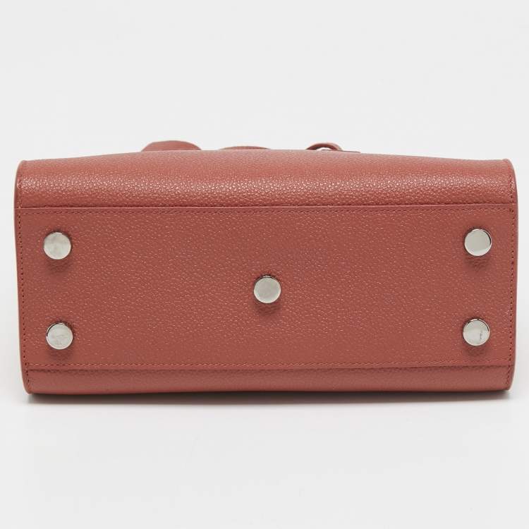 مملوكة مسبقًا Saint Laurent Mystic Rose Leather Nano Classic Sac De Jour Tote