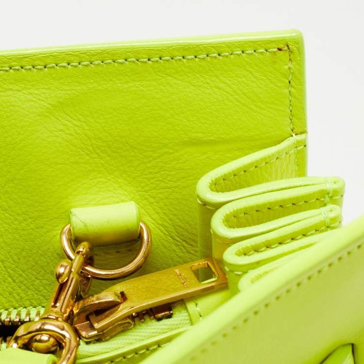 Pre Owned Saint Laurent Neon Green Leather Small Classic Sac De Jour Tote