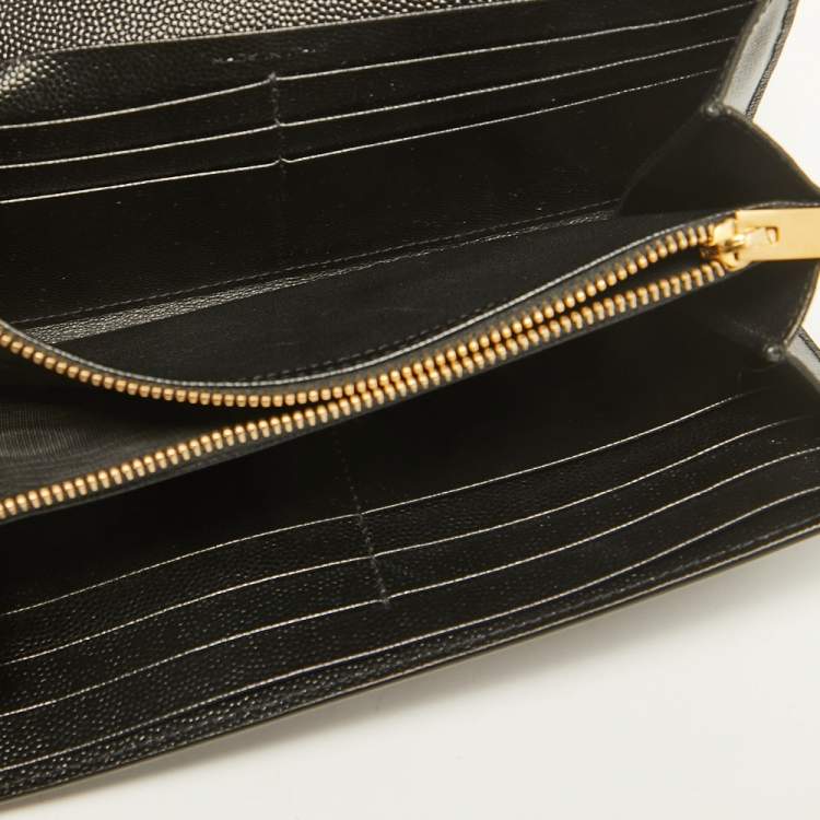مملوكة مسبقًا Saint Laurent Black Leather Monogram Flap Continental Wallet