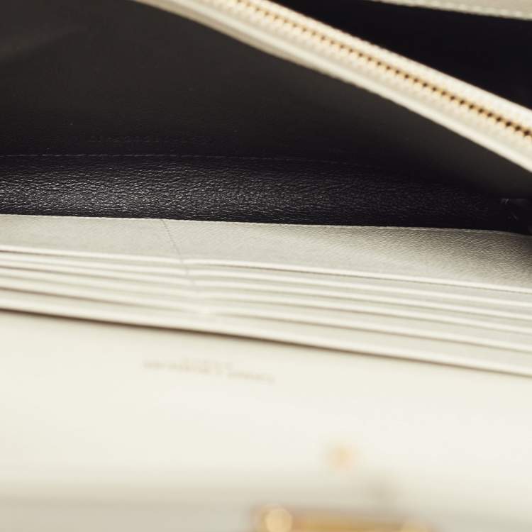 Pre Owned Saint Laurent White Mix Matelassé Leather Monogram Flap Chain Clutch