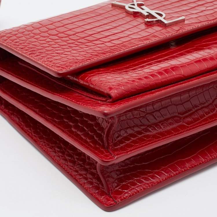 مملوكة مسبقًا Saint Laurent Red Shiny Croc Embossed Leather Medium Sunset Shoulder Bag