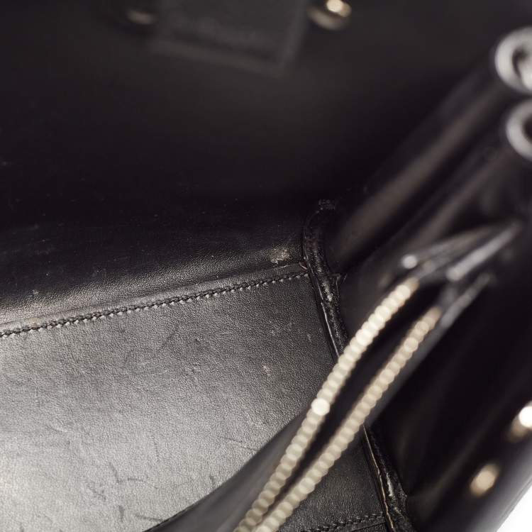 مملوكة مسبقًا Saint Laurent Black Leather Baby Classic Sac De Jour Tote