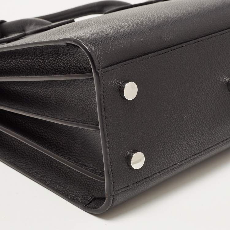 مملوكة مسبقًا Saint Laurent Black Leather Baby Classic Sac De Jour Tote