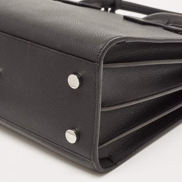 مملوكة مسبقًا Saint Laurent Black Leather Baby Classic Sac De Jour Tote