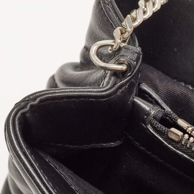 مملوكة مسبقًا Saint Laurent Black Leather Small Loulou Shoulder Bag