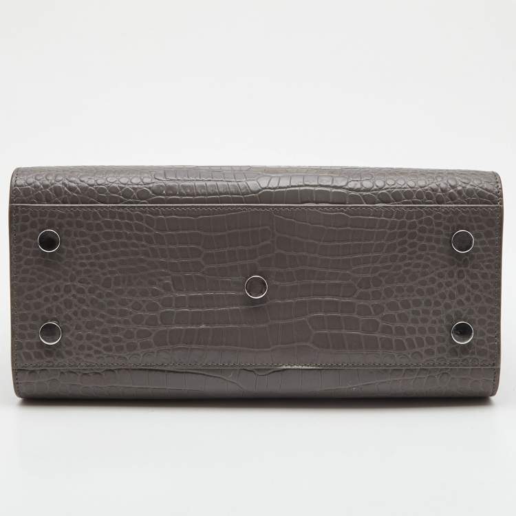 مملوكة مسبقًا Saint Laurent Grey Croc Leather Baby Classic Sac De Jour Tote